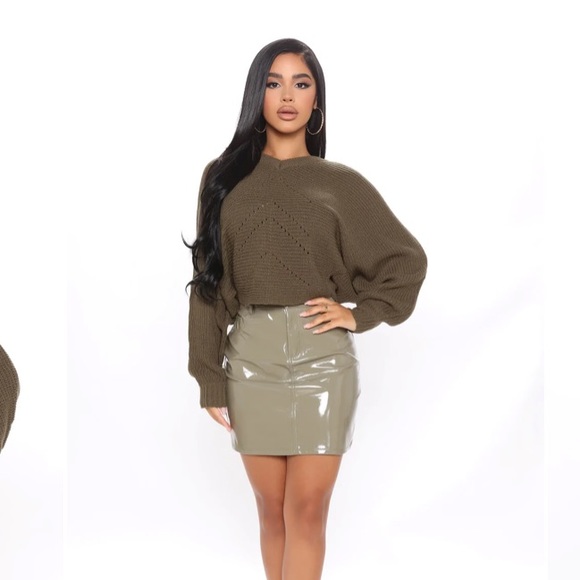 BNWOT FashionNova Jackie Sweater in Olive - Picture 2 of 3